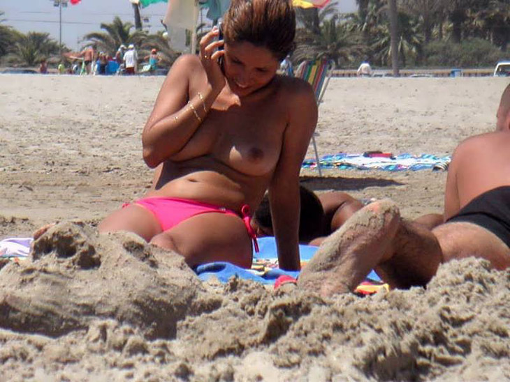 Birdwatching Special: Topless Beach Babes 01