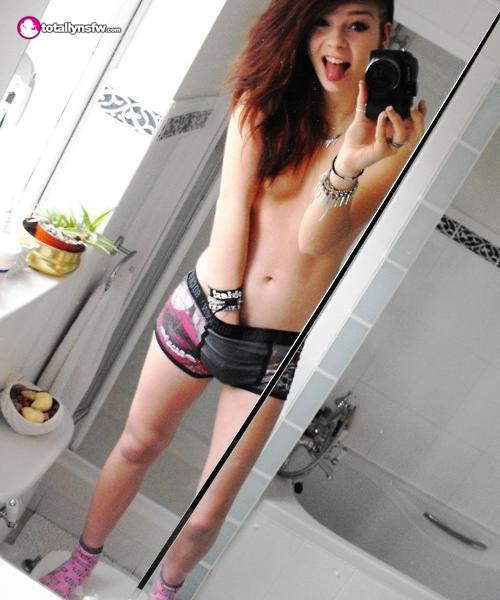 Self Shot Cuties - Part 1535